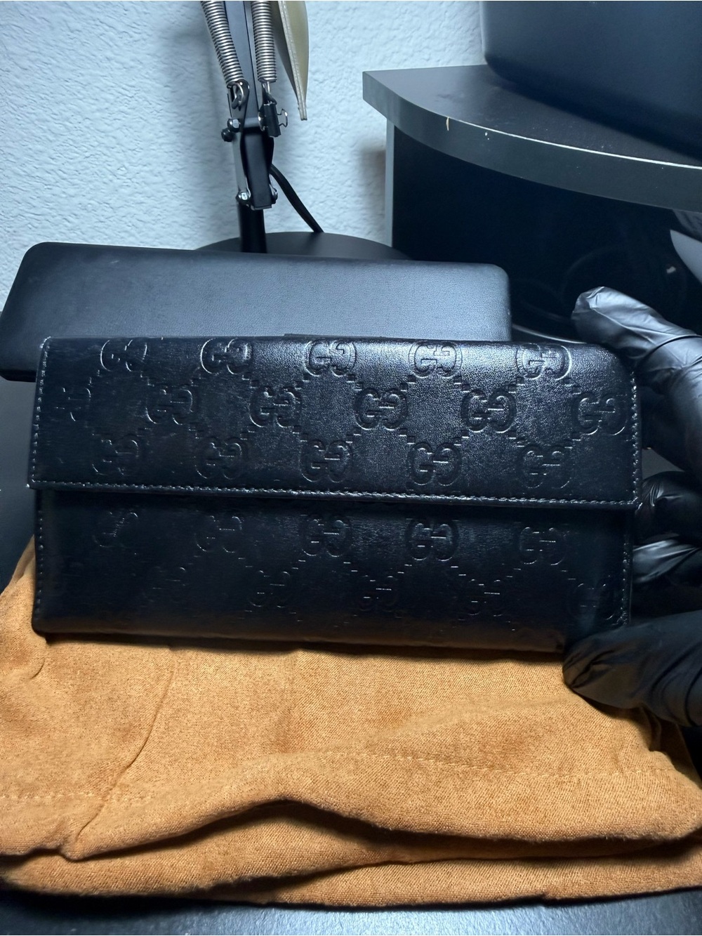 Gucci Black GG Guccissima Leather Long Wallet Flap Strap - Picture 6 of 16